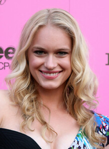 Leven+Rambin+12th+Annual+Young+Hollywood+Awards+zbbvUKOODUzx.jpg