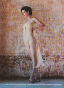 388696107_GlamourItalyJuly199704.thumb.JPG.3fedb29f52e01a649f6c4c54e9006eb0.JPG