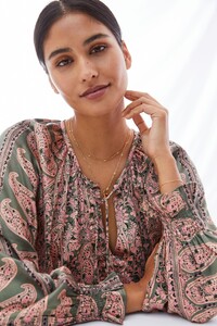 4110917800004_266_b2.jpg