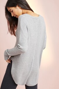 44244127_004_b3.jpg