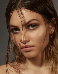 450851453_ThylaneBlondeau456799976542334567740full-thylane-blondeau.thumb.jpg.b6f714e42024f149f7fb8bfd9c46bd8d.jpg