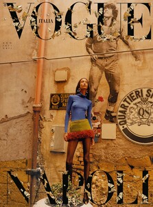 mona 2021-08-01 Vogue Italia-page-001.jpg