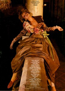 482422540_HarpersQueenDecember1984VienneseFanciesRudiMolacek3.thumb.jpg.792c78abbcc67bd1ce91210cdb415534.jpg
