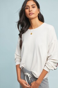 48694400_010_b.jpg