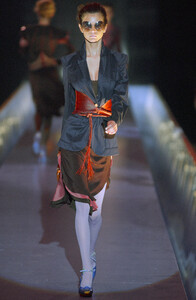 Fendi SS 2004 - 02 - Jeisa Chiminazzo.jpg