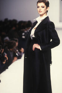 511248461_IsaacMizrahi1996WomenRTW54.thumb.jpg.fae994c6a07dc491cb700e33a5fa0cda.jpg