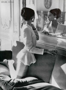 514037541_LOfficielFrance1989seduredit-ellebymichelberton.thumb.jpg.e7e7571089175de3401a99d7163c2975.jpg