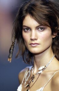 Anna Davolio at Anna Molinari SS 2004 08.jpg