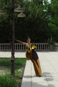 544439611_1628064597115560-LOOK4-2-victoriaplum.thumb.jpg.9adb745dc04ef7c8286455989d2c4d91.jpg