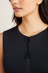 55155600_001_b3.jpg