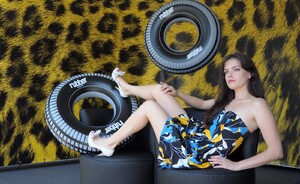 558ec-roxane-mesquida-feet-417149.jpg