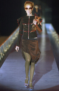 Fendi SS 2004 - 01 - Natasa Vojnovic.jpg