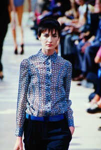 581536836_louis-vuitton-ss2000(4).thumb.jpg.dd8b8275d73d65070cacb928ca7dd8d8.jpg