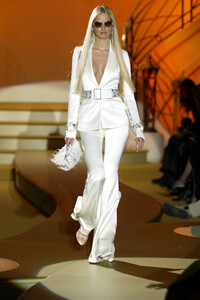 583861849_GianniVersace2004HauteCouture5.thumb.jpg.709468d2d7065b8e425b511508584e79.jpg