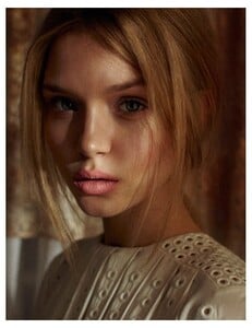 623118911_JosephineSkriver467899765679097655679740full-josephine-skriver.thumb.jpg.1c0ddacde0980784c1a54f86b7f84841.jpg
