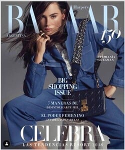 629627371_HarpersBazaarMagazineArgentina(December2019).thumb.jpg.924303c9db3dff80c62135c25017596b.jpg