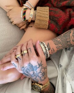 Rob Zangardi on Instagram_ _Bling Ring.  _adamlevine _ _behatiprinsloo both wearing _vraiofficial x _RandM.  Styled by our fashion hero_s _madgoldman _ _danixmichelle__CSH65eYpppl(JPG).jpg