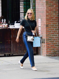        sev120821BZNimage6.jpg