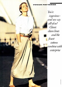 706406504_VogueAustraliaAugust1984keypiecesRichardBailey3.thumb.jpg.69e8da922a89de7f366a8d1bc2cc505a.jpg