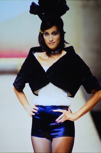 YASMEEN-GHAURI (14).jpg