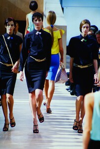 750078558_louis-vuitton-ss2000(5).thumb.jpg.6bbc1dde450ed10655fbb4ce51c2f9e8.jpg