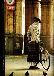 779576101_SamanthaStrattonMarieClaireJaponNov1987(94).thumb.jpg.c8659d750c68f88329c57b10427df1f7.jpg