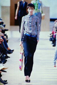 794420763_louis-vuitton-ss2000(2).thumb.jpg.4a957af0f4758266ee146027f9966ce1.jpg