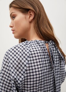 87007137_99_D3.jpg