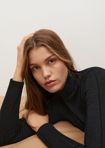87010537_99_D2.jpg