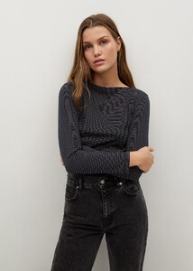 87010544_09.jpg