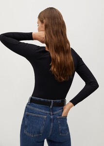 87040030_99_R.jpg