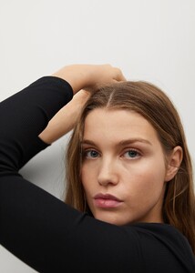 87040570_99_D1.jpg