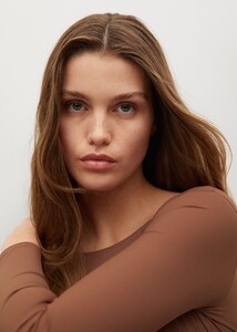 87047627_79_D1.jpg