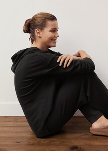 87070560_99_D2.jpg