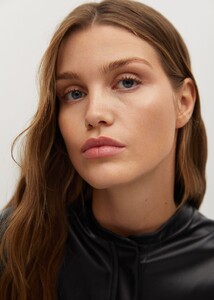 87090531_99_D2.jpg