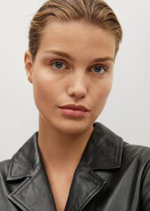 87174396_99_D2.jpg