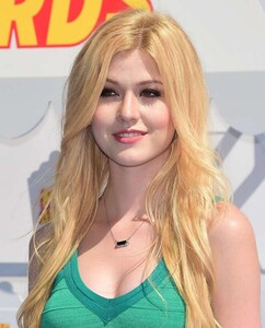 KATHERINE McNAMARA (22).jpg