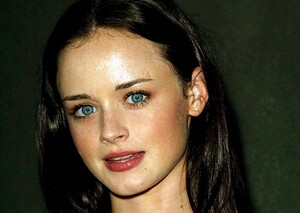 Alexis_Bledel_alexis-bledel-62.jpg