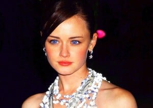 Alexis_Bledel_alexis-bledel-90.jpg