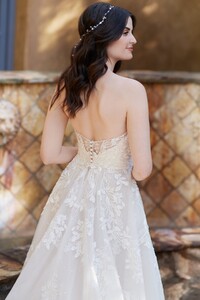 BE550-CloseBack_1200x1800.jpg