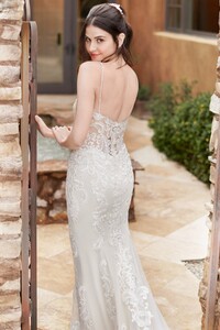 BE568-CloseBack_1200x1800.jpg