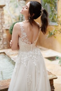 BE570-CloseBack_1200x1800.jpg