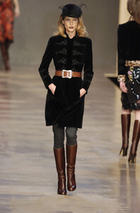 Blumarine-FW2004-Erin-Wasson-02.jpg