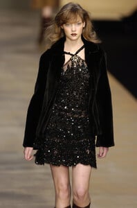 Blumarine-FW2004-Heather-Marks-10.jpg