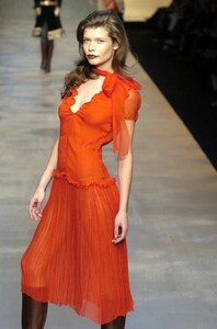 Blumarine-FW2004-Louise-Pedersen-10.jpg