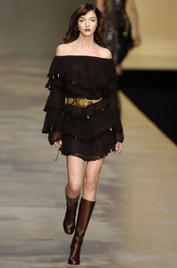 Blumarine-FW2004-Mariacarla-07.jpg