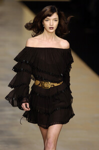 Blumarine-FW2004-Mariacarla-08.jpg