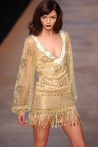 Blumarine-FW2004-Mariacarla-15.jpg