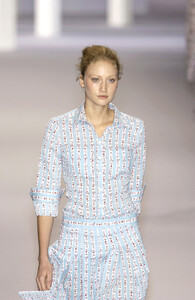 Cacharel-SS2004-Audrey-Lindvall-10.jpg