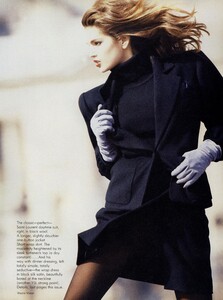 Couture_Maser_US_Vogue_October_1987_04.thumb.jpg.00d4e313b1dc97b56683826099e56b9f.jpg